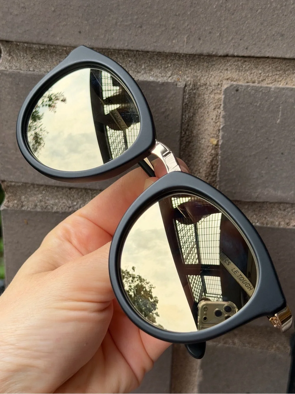 Le Specs no smirking matte black-gold Sunglasses